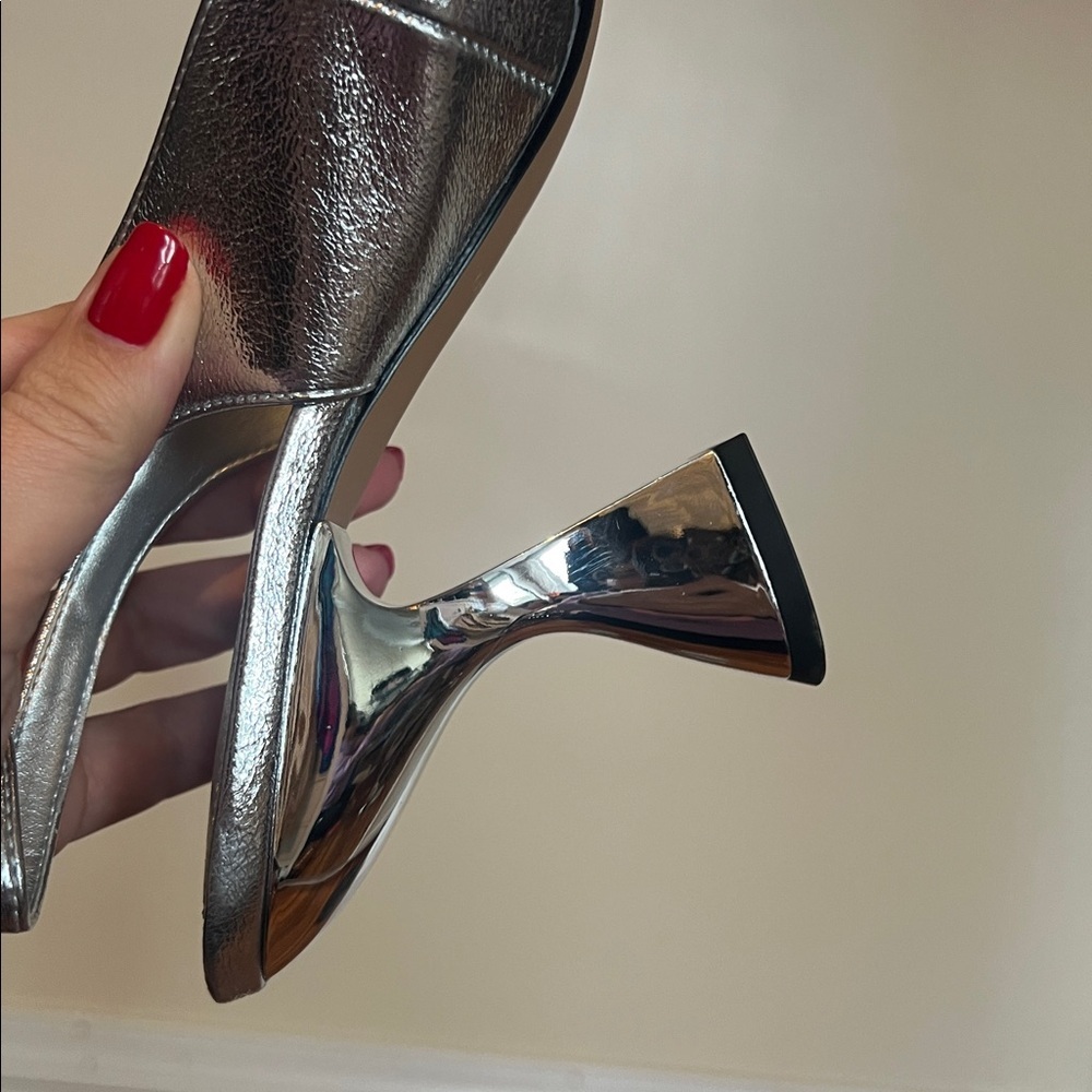 Katy Perry The Laterr  Pointed Toe Metallic Silver Slingback Heels Size 7.5 - Picture 11 of 13